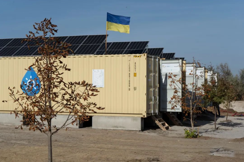 Empresa alemã instala usina de dessalinização de água do mar movida a energia fotovoltaica na Ucrânia